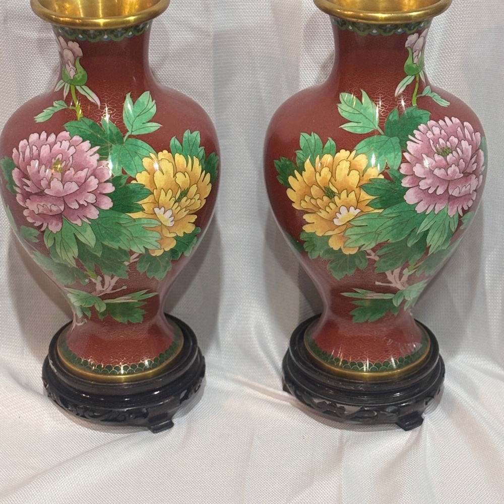 Pair of Vintage Chinese Cloisonné Vases – Red Floral Enamel Brass – 11” Tall w/ - Picture 6 of 15
